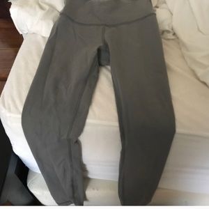 Authentic grey crop lulu lemon leggings.!